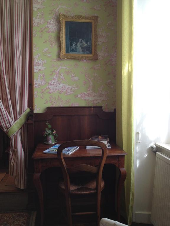 Domaine De La Dame De Lauriere Bed & Breakfast Solignac Room photo